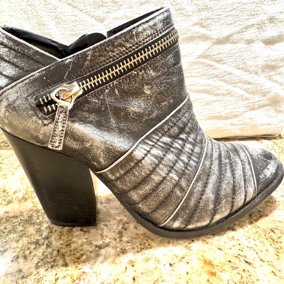 Klub Nico - Black and Silver Leather Booties - Women's Size 35.6 (6.5) - Picture 2 of 12